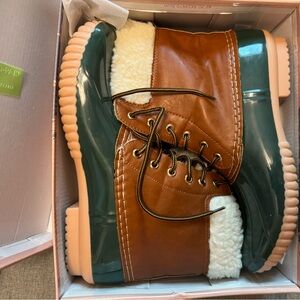 TWISTED Slip in & Slip out Size 11 duck boot